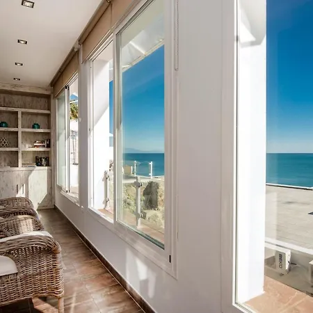 Bungalow La Roca Apartment